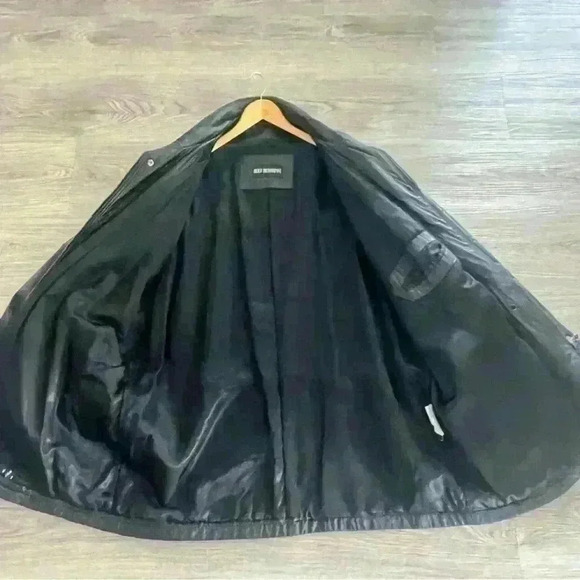 HOLT RENFREW BLACK LEATJER WINTER COAT FOR MEN SIZE M/L - Picture 5 of 16